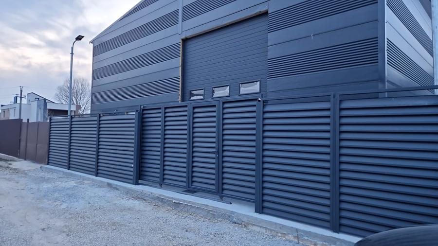 Hală industrială modernă de închiriat | 200 mp | Înălțime 5 m - 1