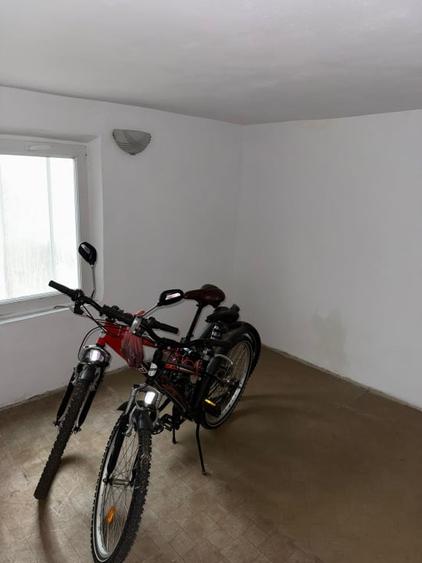 Casă spațioasă + teren generos, Galați – ideală familie - 6