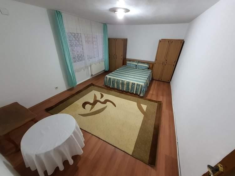 Casă tip duplex cu 4 dormitoare de închiriat – ideală pentru familie/ muncitori - 10