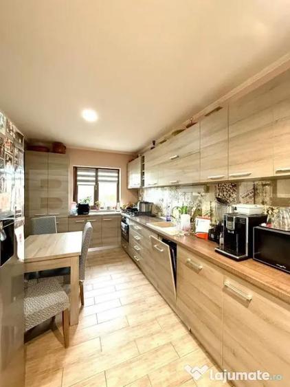 Casa ultrafinisata cu 4 camere, in suprafa?a de 190 mp, Z - 1