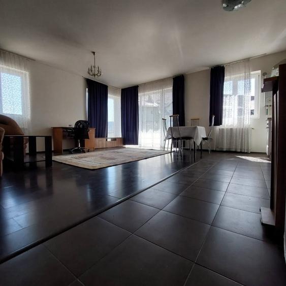 Apartament 2 camere, 58 mp, Str. Florilor, zona Mega Image! - 2