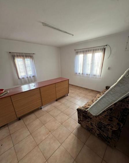 Doua case pe acela?i teren, 180 mp utili, 25 ari, ?indre? - 4