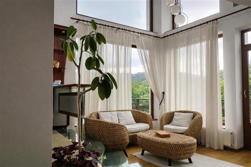 Vila in view panoramic Drumul Poienii, Brasov, - 2