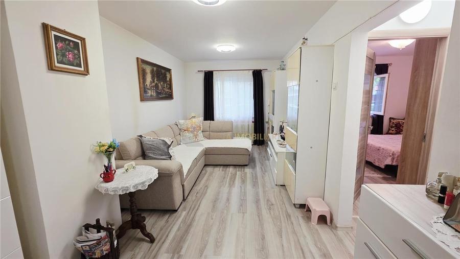 APARTAMENT 3 CAMERE 65 MP MANASTUR ZONA MOGOSOAIA - 4