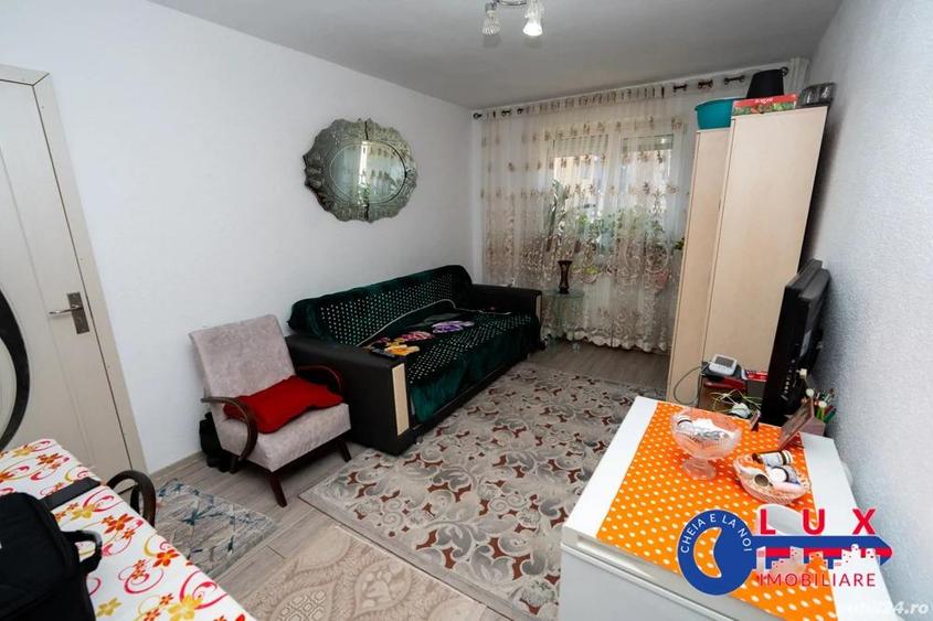 ID 2995 Apartament cu 2 camere * Str Alunisului - 3
