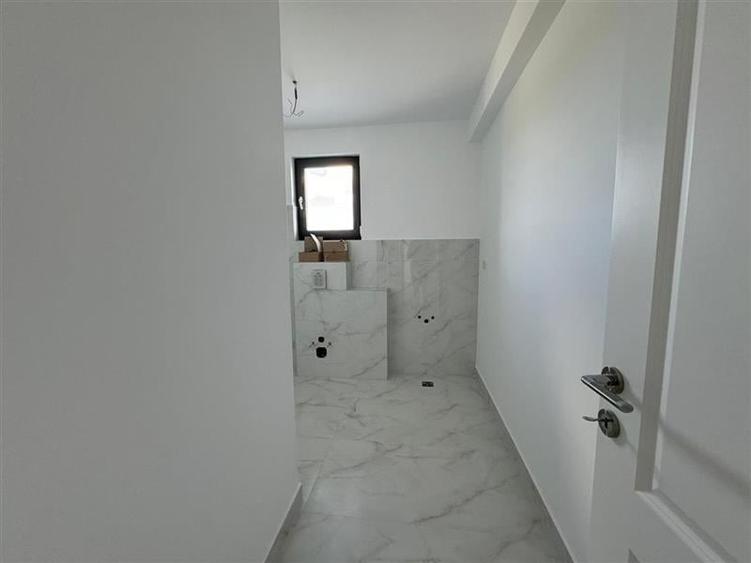 VILA IN CORBEANCA - OSTRATU // CURTE 364 MP // 5 CAMERE - 23