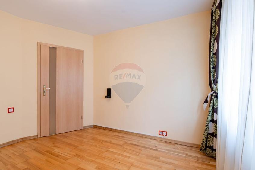 DE INCHIRIAT Apartament cu 4 camere în zona Scriitorilor - 20