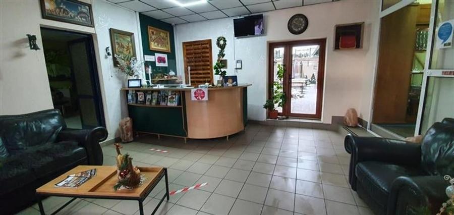 Tur LIVE! In aria Centrala a Brasovului, Hotel distinct - 2