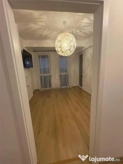 Apartament cu 2 camere semidecomandat în Aradului