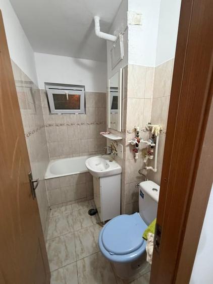 Apartament 2 camere, 43 mp , zona Craiovita Noua - 9