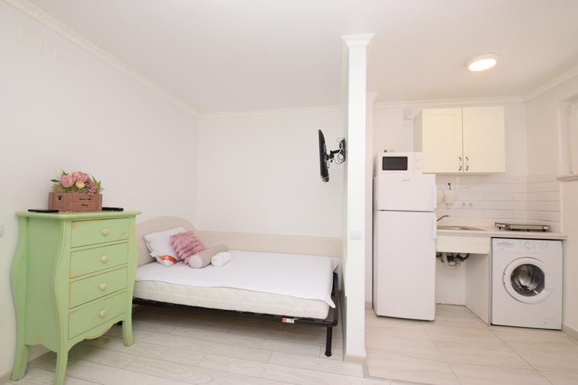 Garsonieră de închiriat, metrou Costin Georgian - 9