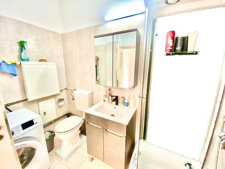 Garsonieră mobilată, utilată, etaj 4, str Războieni - 7