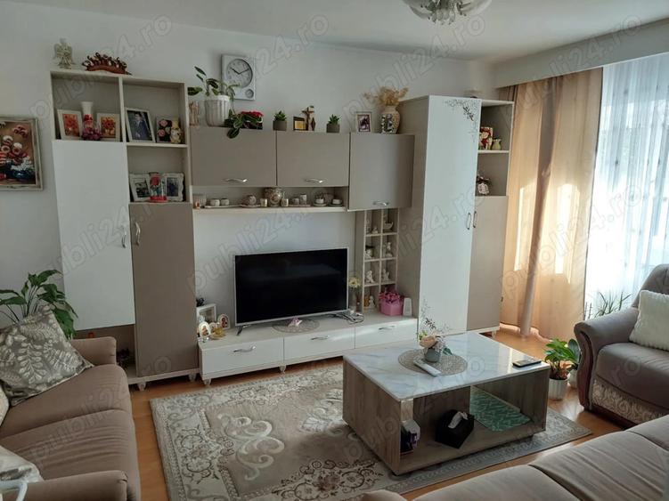 Apartament cu 4 camere, etaj 3, zona Ultracentral; - 8