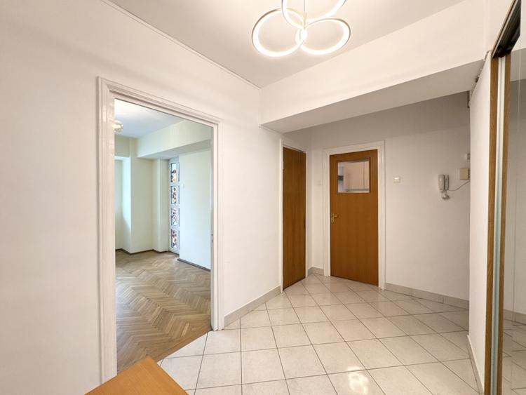 Apartament cu 4 camere, nemobilat, balcoane generoase | in Zona Piata Victoriei - 6