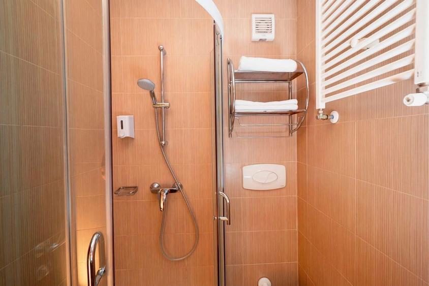 Vila turistica Ocnele Mari 4* - 5