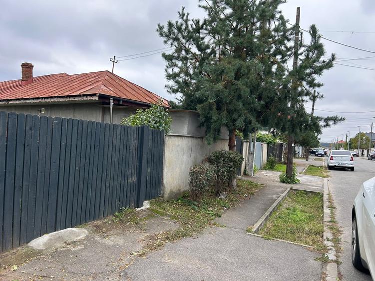 Teren cu toate utilitatile, asfalt, iluminat public - 6