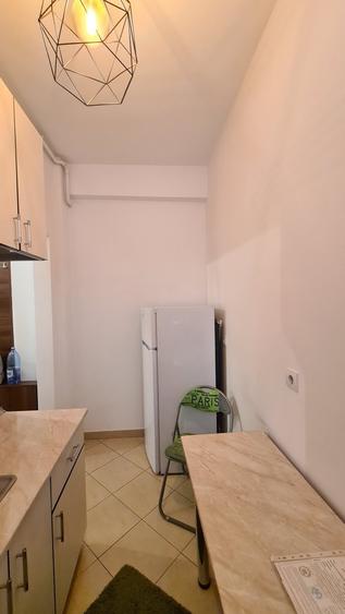 Jiului-Garsoniera bloc nou-280 Euro - 7