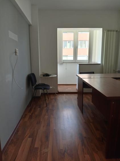 Apartament cu 4 camere în Moșilor