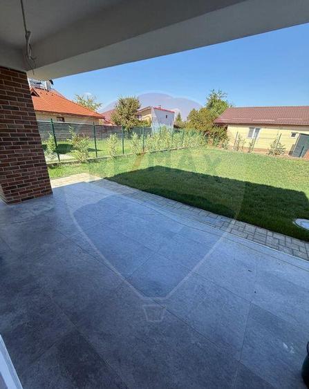 Casa / Vila cu 4 camere de vanzare - 8