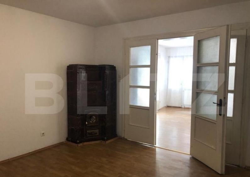 De vanzare, casa in Schei - 3