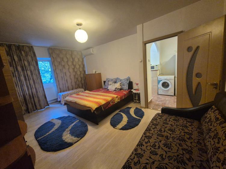 13 Septembrie,Sebastian, vav Kaufland, - 1