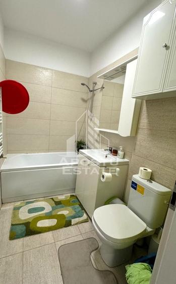 Apartament cu 3 camere, decomandat ,zona Girocului, Loc de parcare - 15