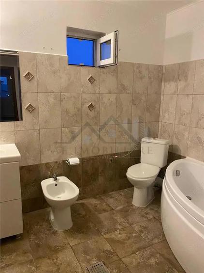 Apartament (la casa, curte)5 + camere Valea Lupului deosebit (pret neg.) - 8