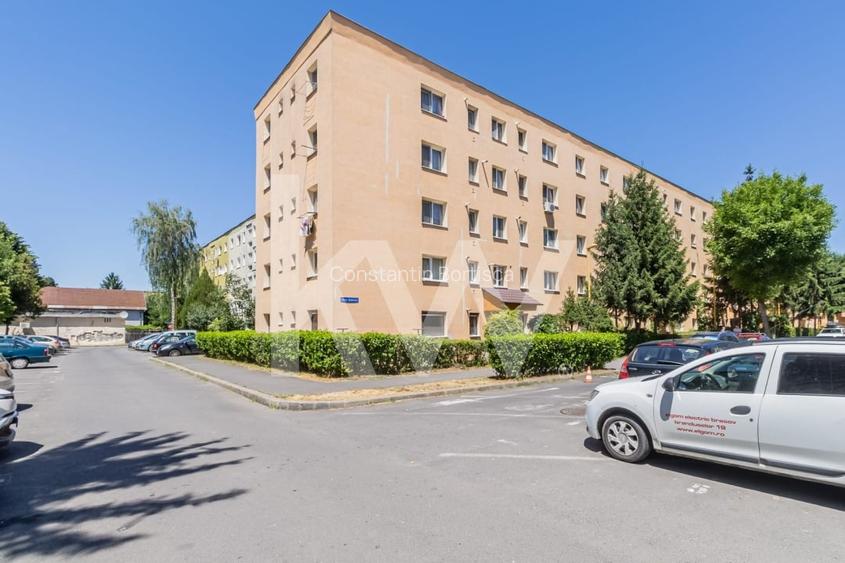 Apartament cu 2 camere semidecomandat în Florilor Apartament cu 2 camere semidecomandat în Florilor