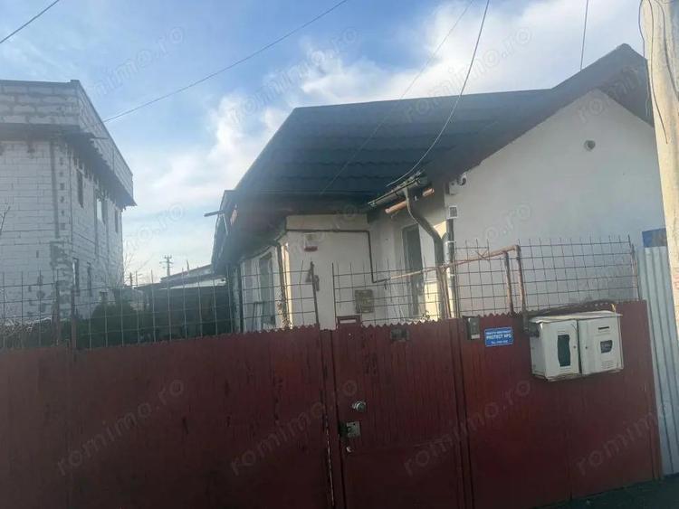 CASA DEOSEBITSA MOBILATA in stil italian ,zona podul VIORELE , teren 280 mp - 18