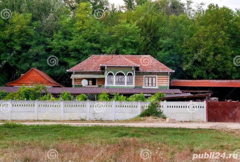 Casa sat Mehedinti