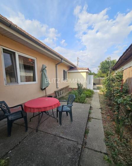 Casa 126 mp utili, teren 800 mp, Malu Mare
