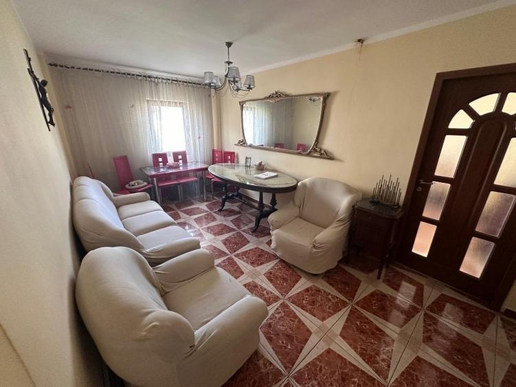 Apartament cu 4 camere in zona Garii-Billa! - 2