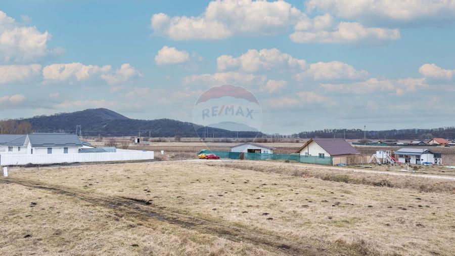 Teren intravilan de vânzare în Hărman – zonă în plină dezvoltare - 10