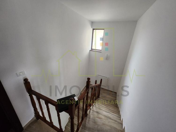 Timisoara. 914 Teren. 7 Bai. 2 Garaje. Zona Ciarda Rosie. Posibilitate rate - 24