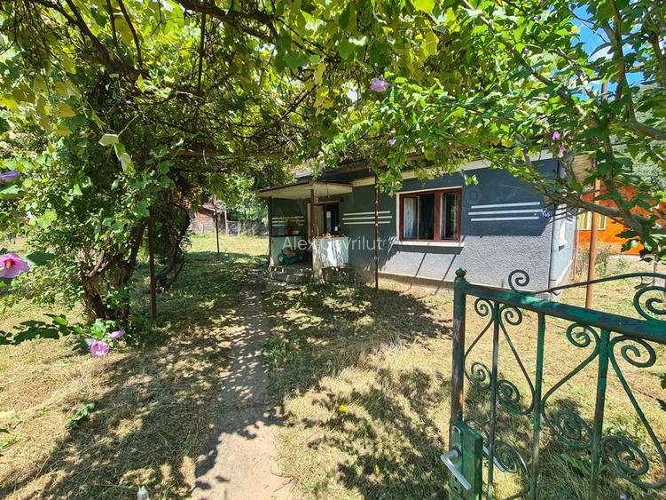 Casa de caramida in Hondol jud. Hunedoara