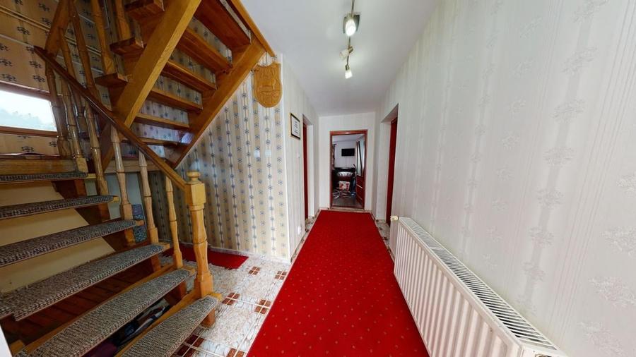 Vila Centrala cu Vedere Unica la Castelul Bran - 13