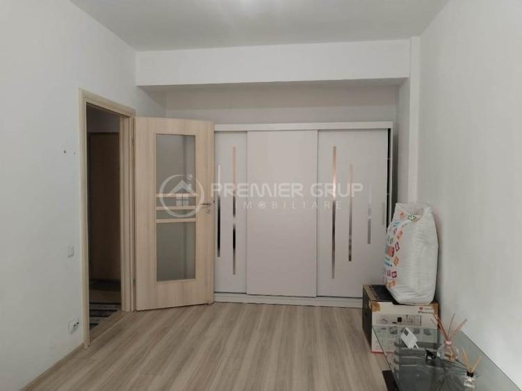 Garsonieră decomandată în Valea Adâncă