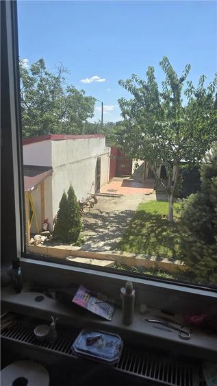 Casă cu Teren 568 Mp în Valea Rosie