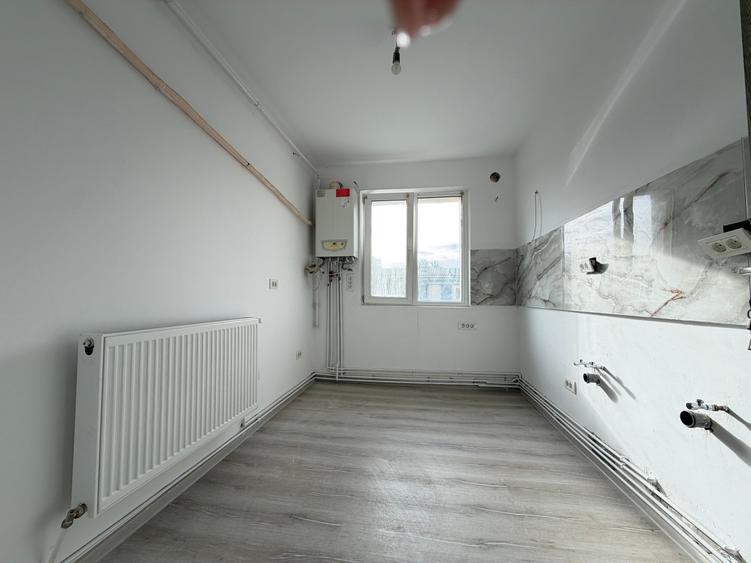 Apartament cu 3 camere decomandat în Șagului