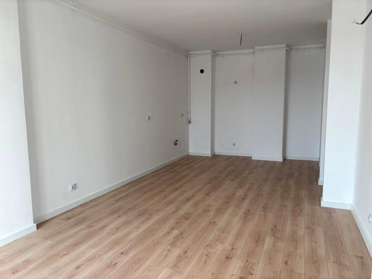 Apartament cu 2 camere semidecomandat în Florești