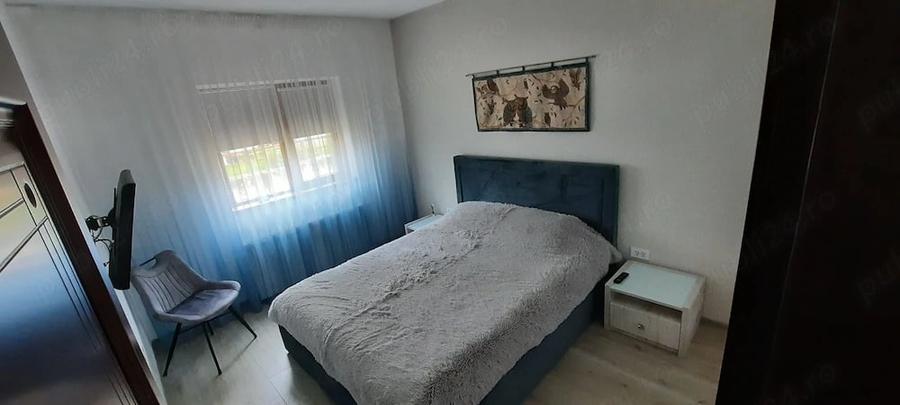 Apartament cu 4 camere decomandat în Cioplea