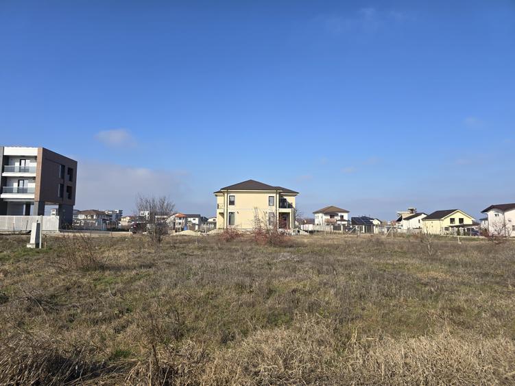 Teren Construcții intravilan de 500 mp, în Km 5