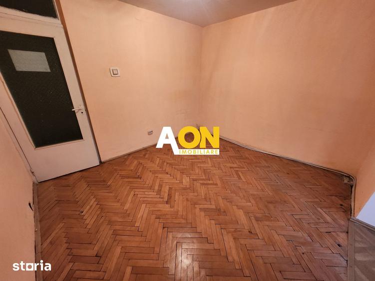 Apartament cu 3 camere în Cetate
