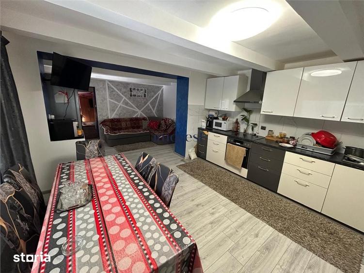 Casă cu 4 camere cu Teren 2700 Mp în Doba