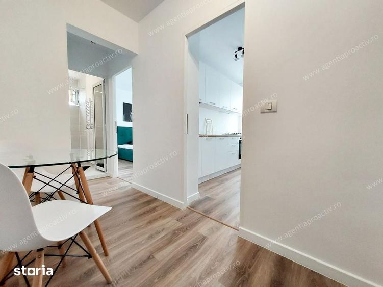 Apartament cu 4 camere decomandat în Central