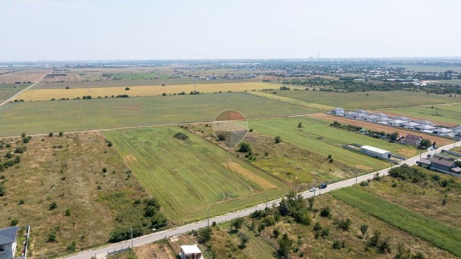 Teren Construcții intravilan de 2500 mp, în Zurbaua