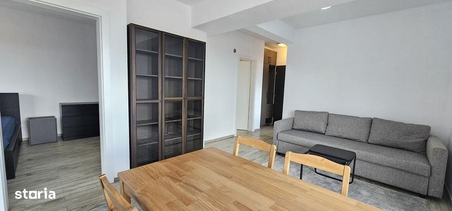 Apartament cu 3 camere decomandat în Vest