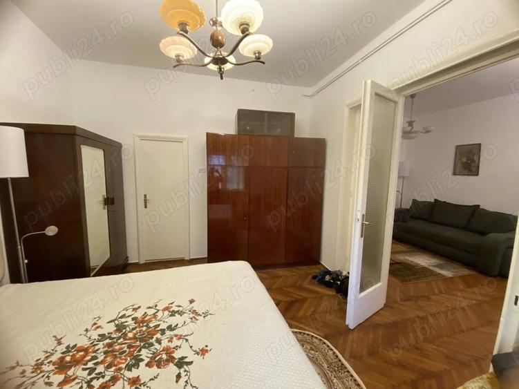 Apartament cu 3 camere nedecomandat, mobilat în Gara de Nord