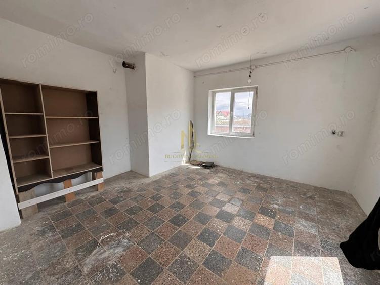 Spațiu comercial, de 600 mp, în Dumbrăveni