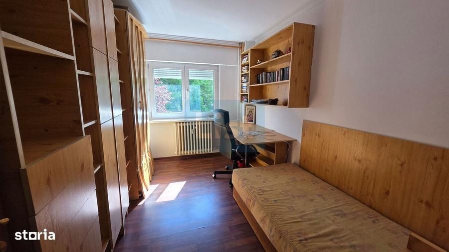 Apartament cu 3 camere în Gura Văii